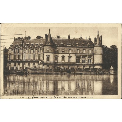 CPA - RAMBOUILLET, Le Chateau pris des Canaux - Années 1930.