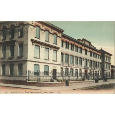 CPA: ROANNE, Ecole Professionnelle, Rue Carnot, années 1910