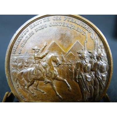 MEDAILLE CUIVRE, A.BOVY sc. BONAPARTE en EGYPTE, 1798.