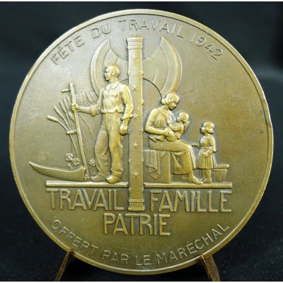 MEDAILLE BRONZE, P.TURIN sc. FETE DU TRAVAIL 1942, MARECHAL PETAIN.