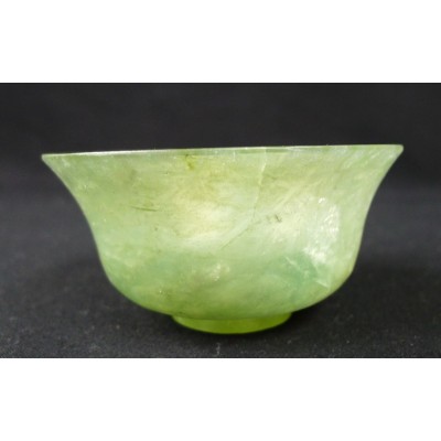 CHINE, BOL ANCIEN EN JADE CELADON. CHINA, ANCIENT BOWL IN CARVED JADE.