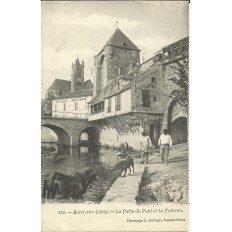 CPA: MORET-SUR-LOING, La Porte du Pont et la Poterne, vers 1900