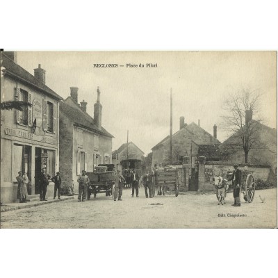 CPA - RECLOSES - Place du Pilori - Années 1900