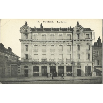 CPA: NEVERS, La Poste, vers 1900