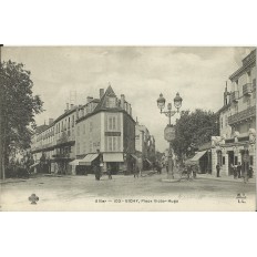 CPA: VICHY, Place Victor-Hugo, vers 1900