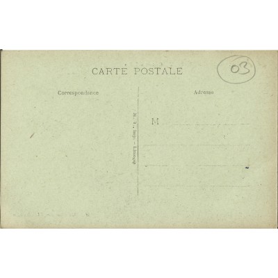 CPA: CHANTELLE le CHATEAU, Chateau et Eglise, vers 1910