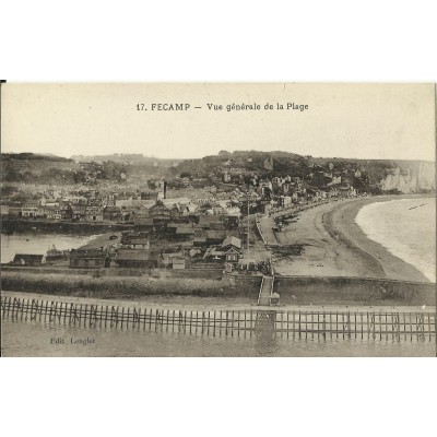 CPA: FECAMP, Vue Générale de la Plage, vers 1910.