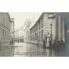 CPA: PARIS, Crue 1910, Ministère de la Guerre, Rue St-Dominique.
