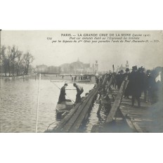 CPA: PARIS, Crue 1910, Esplanade des Invalides.