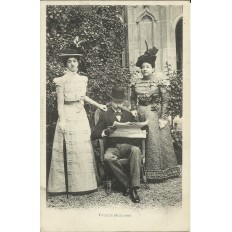 CPA: La Famille HUMBERT, vers 1900.
