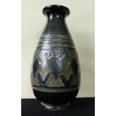  VASE ART-DECO HB QUIMPER ODETTA, vers 1930.