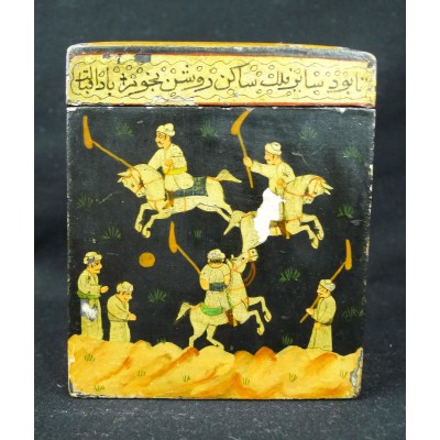 IRAN, Art QAJAR. Boite, DECOR en LAQUE, PARTIE de POLO.IRANIAN QAJAR ART.