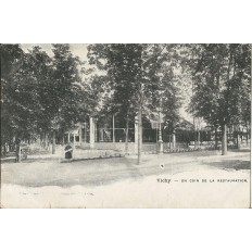 CPA: VICHY, Un COIN de la RESTAURATION, vers 1900