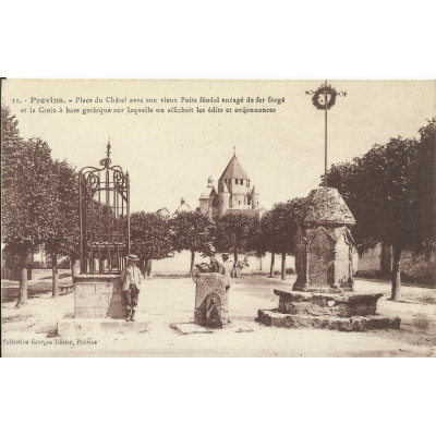 CPA: PROVINS, Place du CHATEL, Années 1910