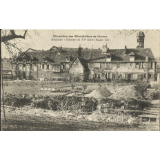 CPA: LISIEUX, MONASTERE des BENEDICTINES, L'Hotellerie, vers 1910