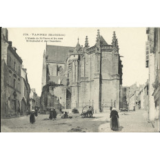 CPA: VANNES, Abside Saint-Pierre, rue Saint-Guénael et des Chanoines, vers 1900