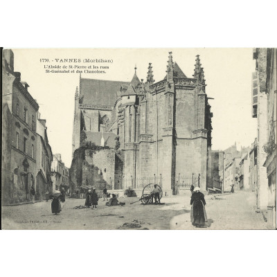 CPA: VANNES, Abside Saint-Pierre, rue Saint-Guénael et des Chanoines, vers 1900