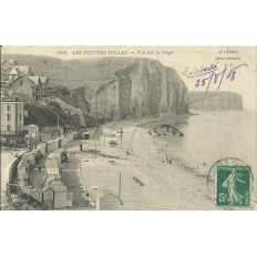 CPA: LES PETITES DALLES, Vue sur la Plage, vers 1900.