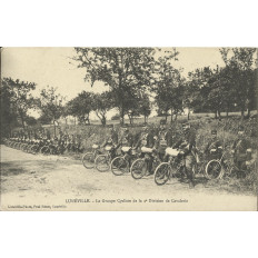 CPA: LUNEVILLE, Le Groupe Cycliste 2e Division de Cavalerie, vers 1900